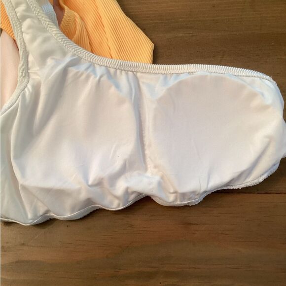 CUPSHE SIZE LARGE ONE SHOULDER CUT OUT ONE PIECE SWIMSUIT WHITE LIGHT ORANGE - Picture 6 of 8